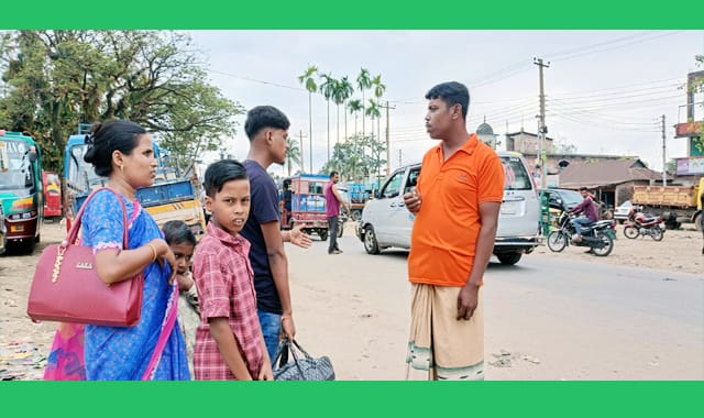 টোল আদায় বন্ধের দাবিতে পরিবহন মালিক ও শ্রমিকরা ধর্মঘট বিরম্ভনার শিকার হচ্ছেন যাত্রীরা