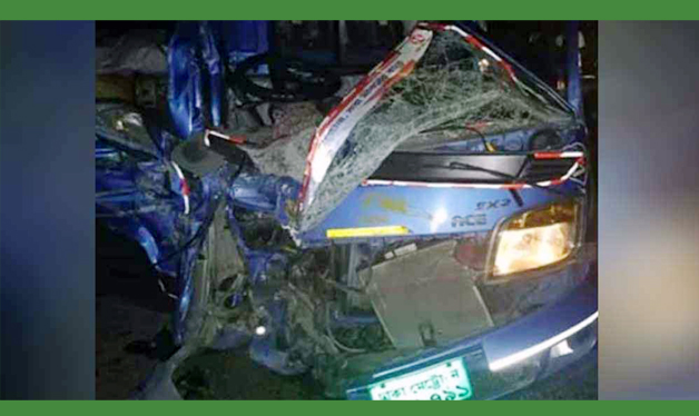 ট্রাক ও পিকআপের মুখোমুখি সংঘর্ষে চারজন নিহত