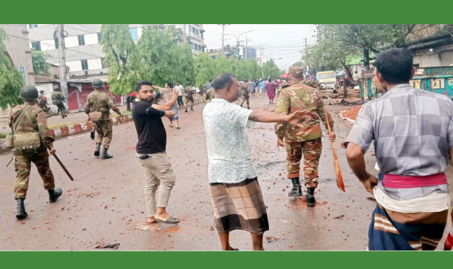 যাত্রী উঠানো নিয়ে মাইকে ঘোষণা দিয়ে দুই গ্রামবাসির মধ্যে ঘন্টাব্যাপী সংঘর্ষ