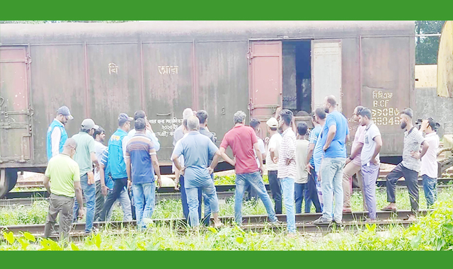অনিয়মের অভিযোগে সিলেট রেলওয়ে স্টেশনে অভিযান চালিয়েছে দুদক