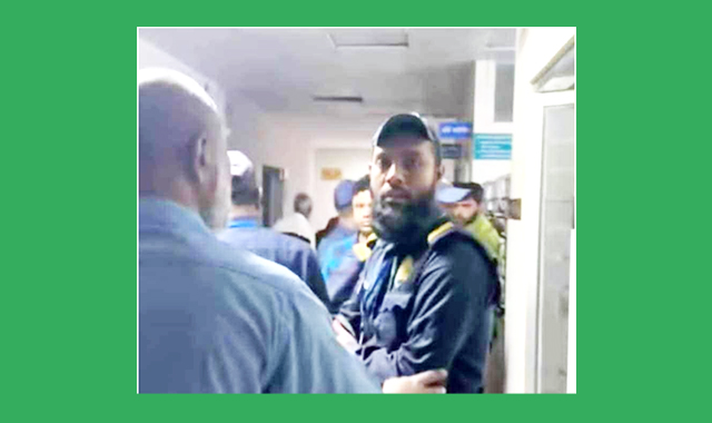 হাসপাতালে রোগীর স্বজনদের সঙ্গে চরম অসৌজন্যমূলক আচরণের অভিযোগ