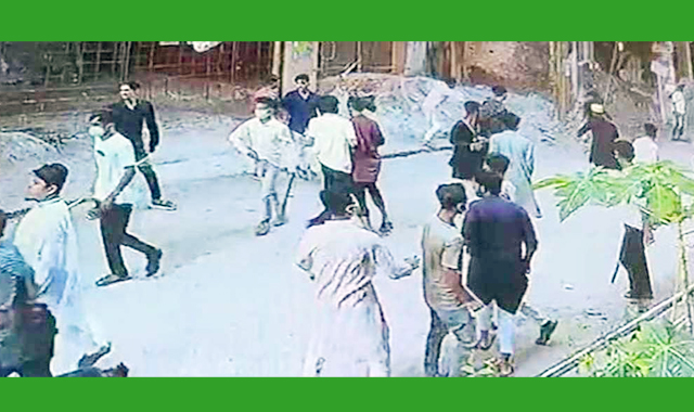চাঁদা আদায়কে কেন্দ্র করে একটি ব্যবসাপ্রতিষ্ঠানে সন্ত্রাসী হামলা ও গোলাগুলি