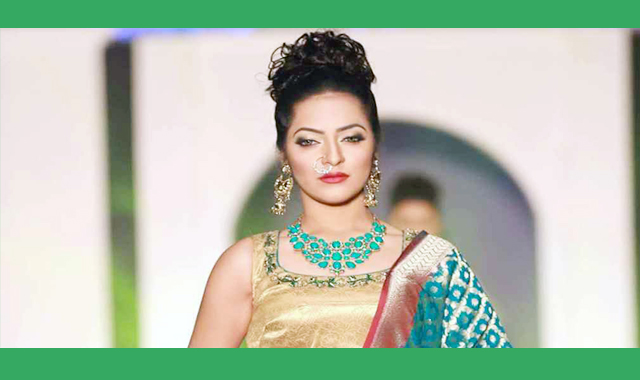 বিতর্কিত মডেল ও অভিনেত্রী শান্তা পাল কলকাতায় গ্রেপ্তার