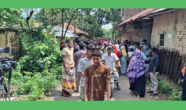 স্ত্রী ও দুই সন্তানকে হত্যার পর স্বামী আত্মহত্যা-আমার স্ত্রী-সন্তানরা কার আশায় বেঁচে থাকবে?