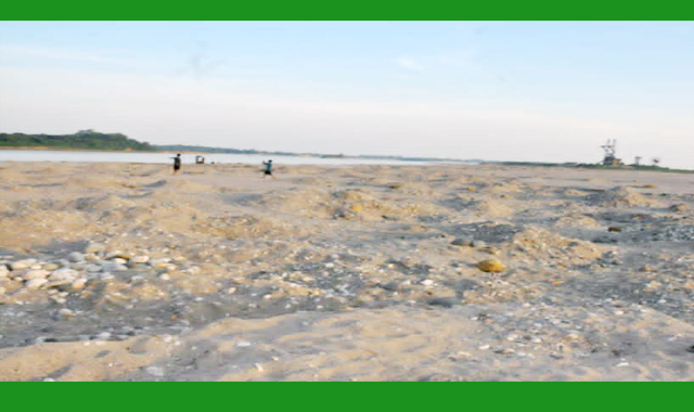 ভোলাগঞ্জে সাদাপাথর চুরি: স্থানীয় ৪২ জন চিহ্নিত, বিভিন্ন রাজনৈতিক দলের নেতাদের সম্পৃক্ততা