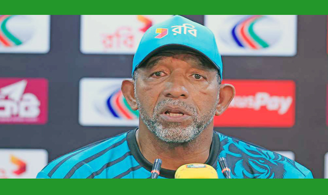 এই মুহূর্তে তার নজর শুধুমাত্র নেদারল্যান্ডস সিরিজেই-সিমন্স