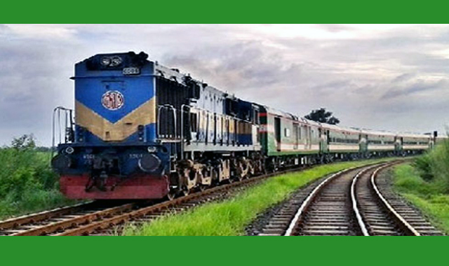 আড়াই ঘন্টা পর রেল চলাচল স্বাভাবিক