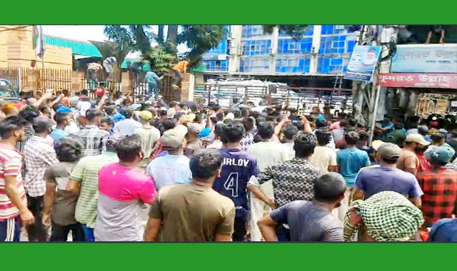 সিএনজিচালিত অটোরিকশা ভাঙচুর