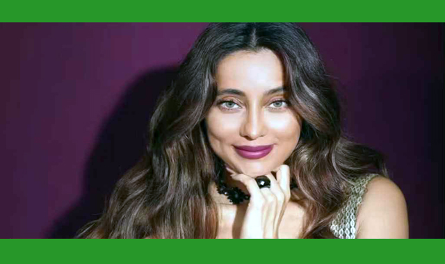 আনুশা মুখ খুলেছেন প্রাক্তন প্রেমিকা করণ কুন্দ্রাকে ঘিরে