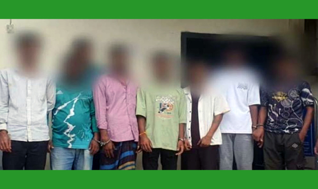 সাতজন জুয়াড়িকে গ্রেফতার