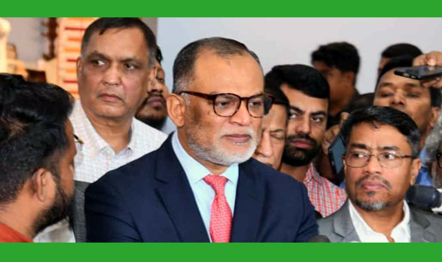 রাত থেকেই বিমানবন্দরের যাত্রীসেবা চালু করার আশা-উপদেষ্টা শেখ বশির