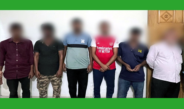 চাঁদনীঘাট মাছবাজার এলাকা থেকে ৬ জন জুয়াড়ীকে গ্রেফতার