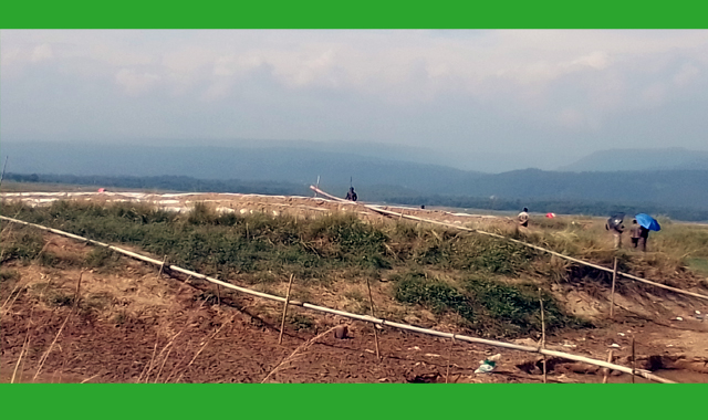 চলছে অবৈধ বালু উত্তলন : ধ্বংস হচ্ছে ফসলি জমি