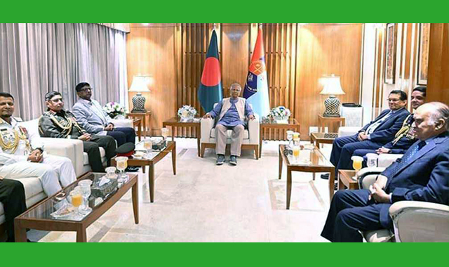 তিন বাহিনীর প্রধান সৌজন্য সাক্ষাৎ করেছেন প্রধান উপদেষ্টার সাথে