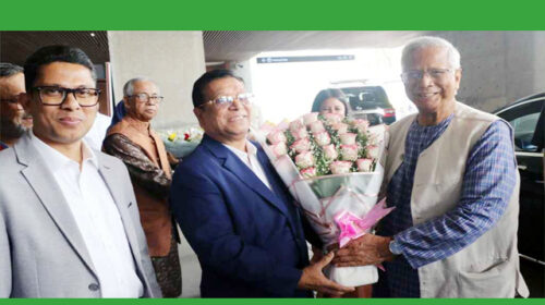 নোবেলজয়ী ড. মুহাম্মদ ইউনূস ১৮ মাস দায়িত্ব পালনের পর নিজ প্রতিষ্ঠানে ফিরেছেন
