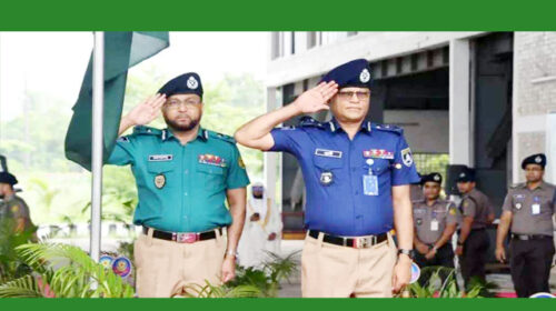 পুলিশ সদস্যদের নতুন ইউনিফর্ম