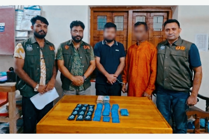 সিলেটে ডিবির অভিযানে ৫ হাজার ইয়াবাসহ দুইজন গ্রে প্তা র