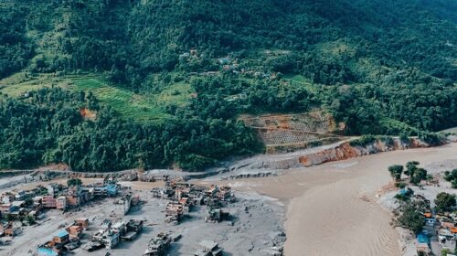 তাপমাত্রা বৃদ্ধিতে কি নেপালে হিমবাহ ধস?