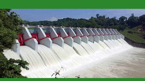 রাঙ্গামাটির কাপ্তাই হ্রদের পানি বিপৎসীমার কাছাকাছি