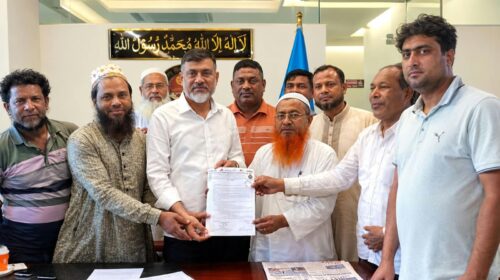 ব্যাটারি চালিত রিকশার রোড পারমিট ও ১০ দফা দাবিতে দুই সিটি কর্পোরেশনে স্মারকলিপি পেশ