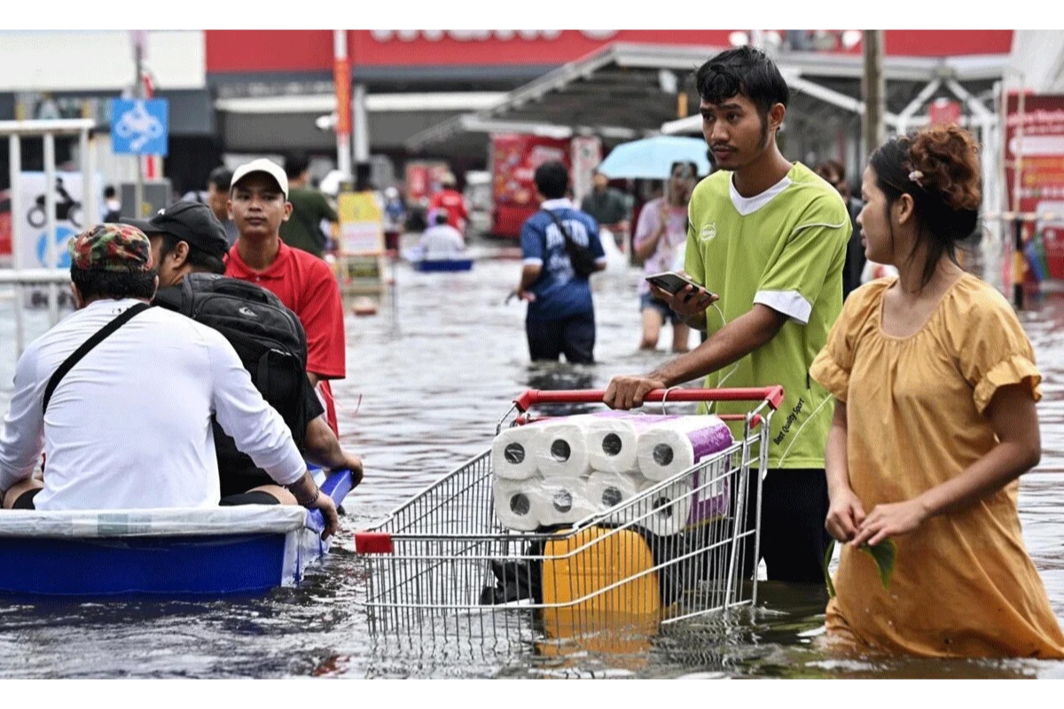থাইল্যান্ডে বন্যায় ৮ জনের মৃ ত্যু