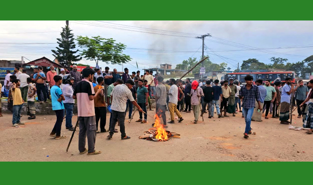 নবীনবরণ নিয়ে ছাত্রদল-ছাত্রশিবিরের সংঘর্ষ-গণমাধ্যম কর্মীদের হেনাস্থায় ৪৬ জন আহত