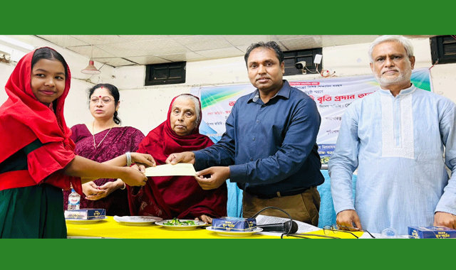 আব্দুল হান্নান চৌধুরীর জীবনকে অনুসরণ করে মানুষ হওয়ার চেষ্টা করতে হবে-ভিসি
