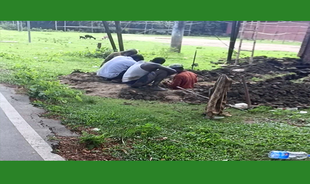 ছাতক রেলওয়েতে মাটি খুঁড়ে তামার তার নেওয়ার অভিযোগ