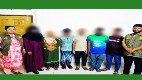 হোটেল থেকে ৬ নারী-পুরুষকে আটক