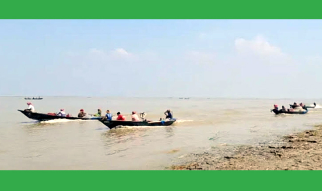 ইলিশ শিকার চলতে থাকায় প্রশ্ন উঠেছে