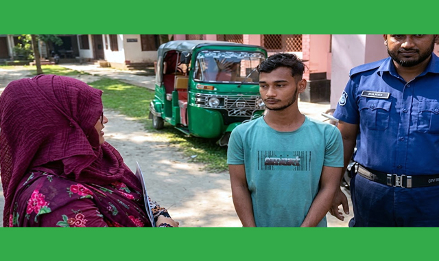 মাদকাসক্ত ছেলেকে প্রশাসনের হাতে তুলে দিয়েছেন এক বাবা