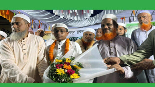 হিরাকে এবার তাঁর নিজ এলাকা নাগরিক সংবর্ধনা দেওয়া হয়েছে