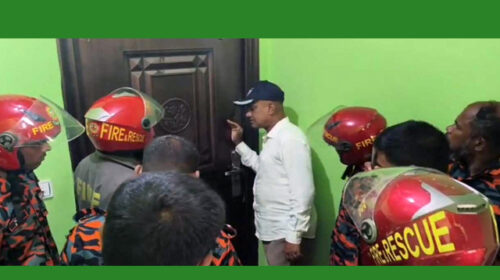 রুমের ভেতরে আটকা পড়া ৫ জন ছাত্রীকে উদ্ধার