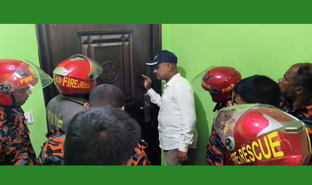 রুমের ভেতরে আটকা পড়া ৫ জন ছাত্রীকে উদ্ধার